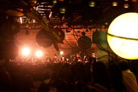 写真は2011年の「Midnight Dejavu」大阪ユニバース公演の様子。撮影：仁礼博