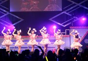 「スマイレージ ライブツアー2012秋 ～ちょいカワ番長～」横浜BLITZ公演の模様。