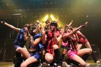 ライブ中のトッピング☆ガールズGT。