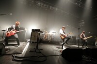 「NICO Touches the Walls TOUR 2012 "ALGORHYTMIQUE"」SHIBUYA-AX公演の様子。（PHOTO BY Kamiiisaka Hajime）
