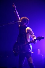 光村龍哉（Vo, G）（PHOTO BY Kamiiisaka Hajime）