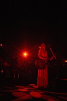 7月31日に渋谷公会堂で行われたライブ「阿部真央らいぶ No.4」の模様。