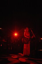 7月31日に渋谷公会堂で行われたライブ「阿部真央らいぶ No.4」の模様。