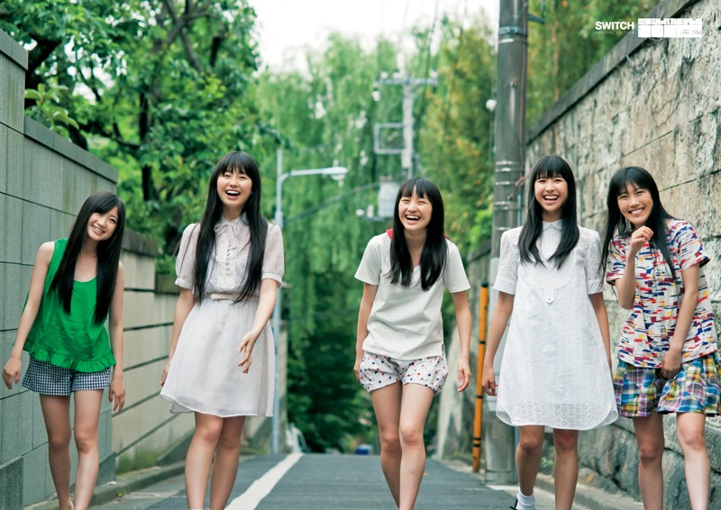 ももいろクローバーZ（SWITCH 特別編集号「ソーシャルカルチャーネ申 1oo The Bible」より） Photo：Shintsubo Kenshu