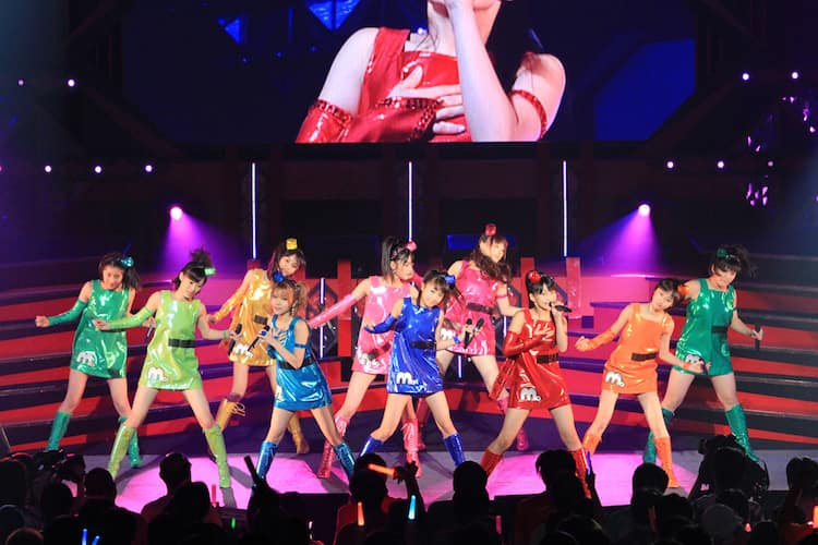 モーニング娘。誕生15周年ツアーでカラフルな側面アピール - 音楽ナタリー