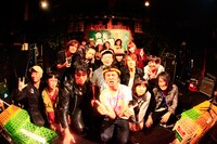 4日目「響都ロック名鑑」の集合写真。