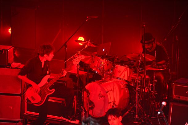 NICO Touches the Walls