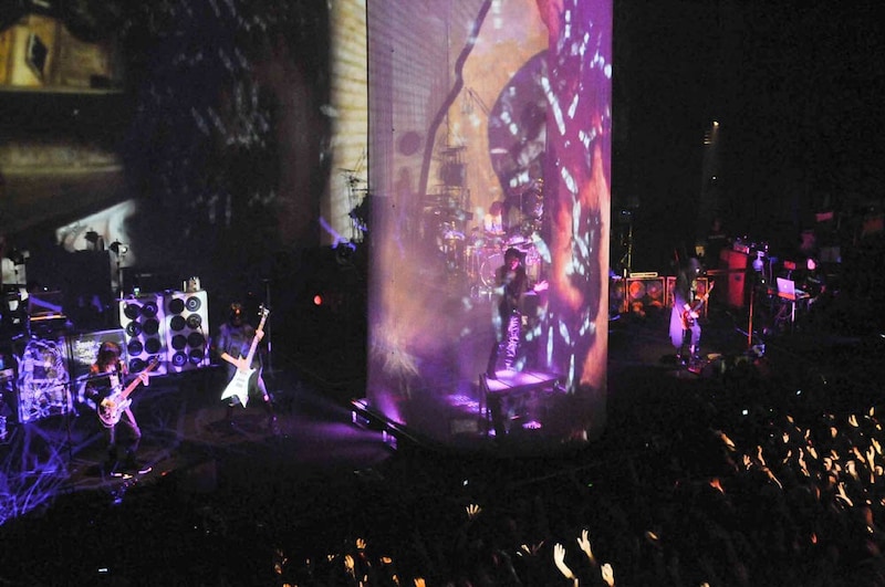 「TOUR2012 IN SITU」SHIBUYA-AX公演の様子。