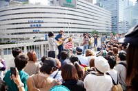 10月7日に大阪で行われた「ゲリラでごきげんよう！ツアー」大阪編の模様。