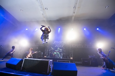 「JROCK EVOLUTION 2012」ジャカルタ公演でのユナイトのステージの様子。（撮影：大木大輔）