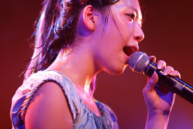 永原真夏（Vo）（撮影：木村泰之）