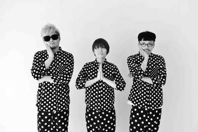 STINGRAYの3人（写真左から橋本塁、acco、TA-1）。