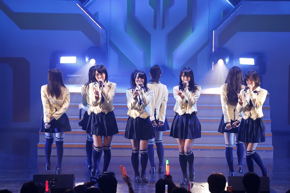 「SKE48リクエストアワー セットリストベスト50 2012～神曲かもしれない～」で31位に選ばれた「寡黙な月」を披露するSKE48。(C)AKS