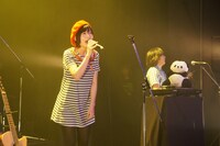 PANDA 1/2が10月14日北海道・札幌cube gardenで行った自主企画ライブの模様。