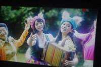 「住人十色」ビデオクリップ撮影時のオフショット。