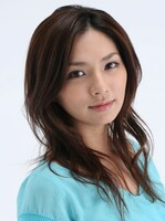 主人公・花の隣人、小野を演じる野波麻帆。(c)久住昌之・水沢悦子（エレガンスイブ）2010/「花のズボラ飯」製作委員会2012