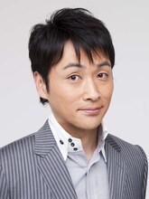 早井役のアンジャッシュ児嶋。（c）久住昌之・水沢悦子（エレガンスイブ）2010/「花のズボラ飯」製作委員会2012