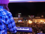 10月16日に行われた路上ライブの模様。