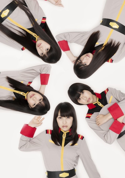 地球連邦軍の一員となったももいろクローバーZ。