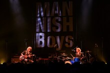「MANNISH BOYS Presents CRAZY FRIENDS' COMING TO TOWN」ツアーファイナルの模様。