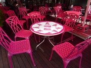 「モモカフェ」の内装