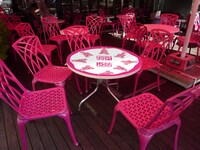 「モモカフェ」の内装