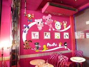 「モモカフェ」の内装