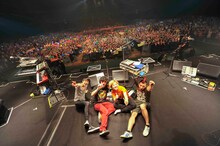 2011年12月23日の「SUPER DISCO Hits FINAL!!! ～そして伝説へ～」の模様。