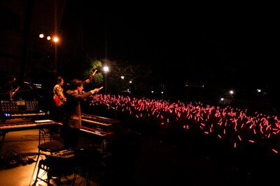 昨日10月24日の「フジファブリックFREE LIVE at 代々木公園野外ステージ」の様子。