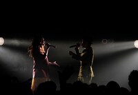 傳田真央とSEAMO。