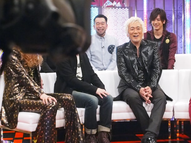 トーク収録中の玉置浩二。