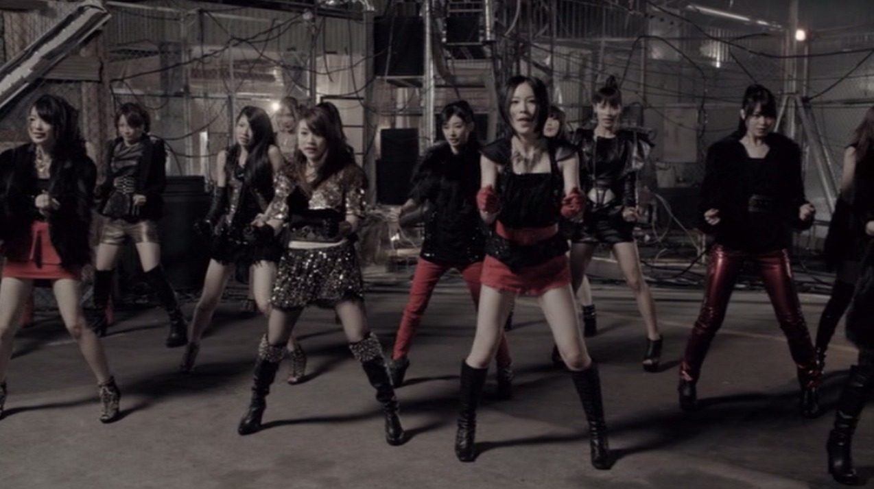 新チームK「スクラップ＆ビルド」ビデオクリップのワンシーン。