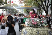 「原宿表参道ハローハロウィーンパンプキンパレード」の模様。
