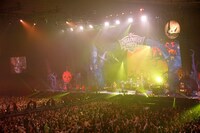 「HALLOWEEN PARTY 2012」幕張公演初日の様子。（撮影：今元秀明、田中和子）