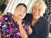 スタジオライブ収録時の玉置浩二と亀渕友香。