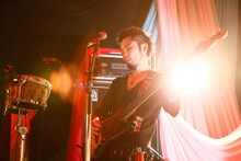 菅野信昭（B）（撮影：山川哲矢[Showcase managements]）