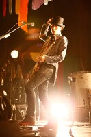 竹尾典明（G）（撮影：山川哲矢[Showcase managements]）