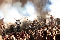 10月28日の日比谷野外大音楽堂公演の模様（撮影：西槙太一）。