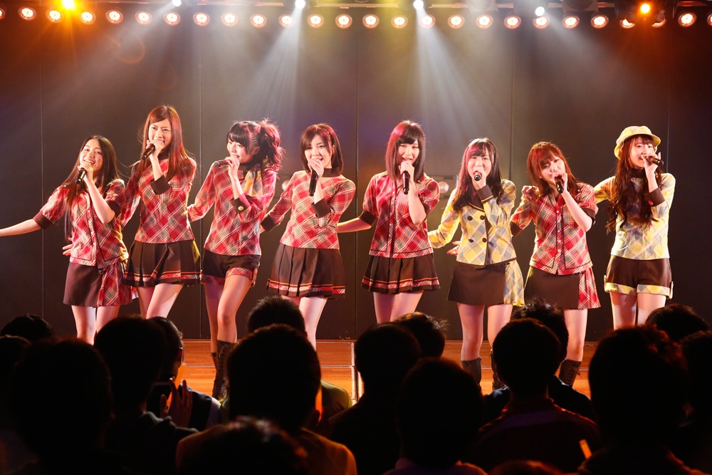 チーム4 (C)AKS