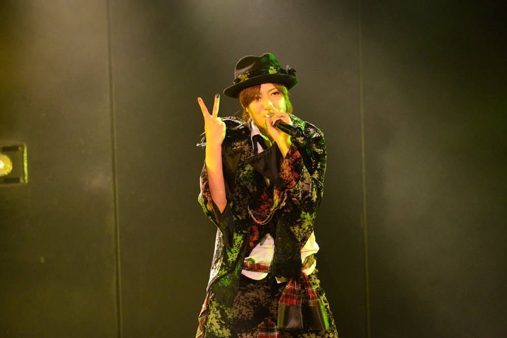 宮澤佐江 (C)AKS