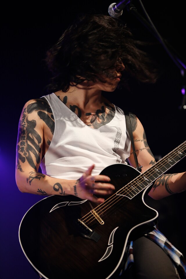 雅-MIYAVI-（撮影：福本和洋）