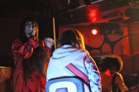 「BUG ME TENDER vol.4 侵蝕の赤い十六人斬り」の模様。