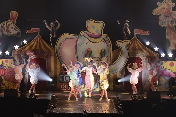 「ドキドキワクワクぱみゅぱみゅレボリューションランド2012 in キラキラ武道館」の模様。