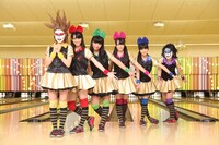 ナタリーPower Pushでは10冠企画のひとつとなったボウリング決戦の模様をレポートしている。