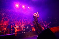 11月8日に行われた「2012 Tour『露命』」Zepp DiverCity TOKYO公演の様子。（撮影：Tsukasa Miyoshi）