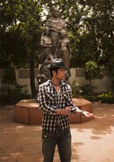 「TOSHINOBU KUBOTA in INDIA」のワンカット。