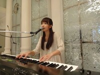 「PARCO×sweet×T&G BRIDAL NIGHT PARTY」のライブのワンシーン。