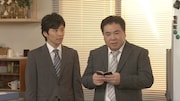 「LIFE!~人生に捧げるコント~」のコント「捜査会議」で刑事コントに挑戦する星野源(左)。 (c)NHK