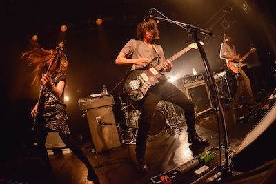 「"Simulated reality" Release Tour 2012」代官山UNIT公演の様子。（撮影：古渓一道）