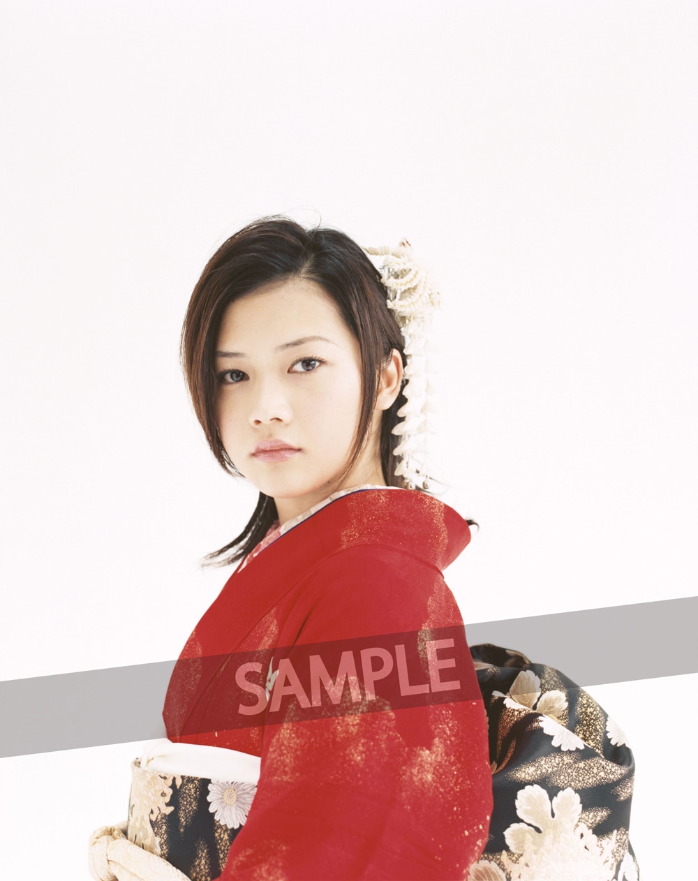 振袖姿のYUI。